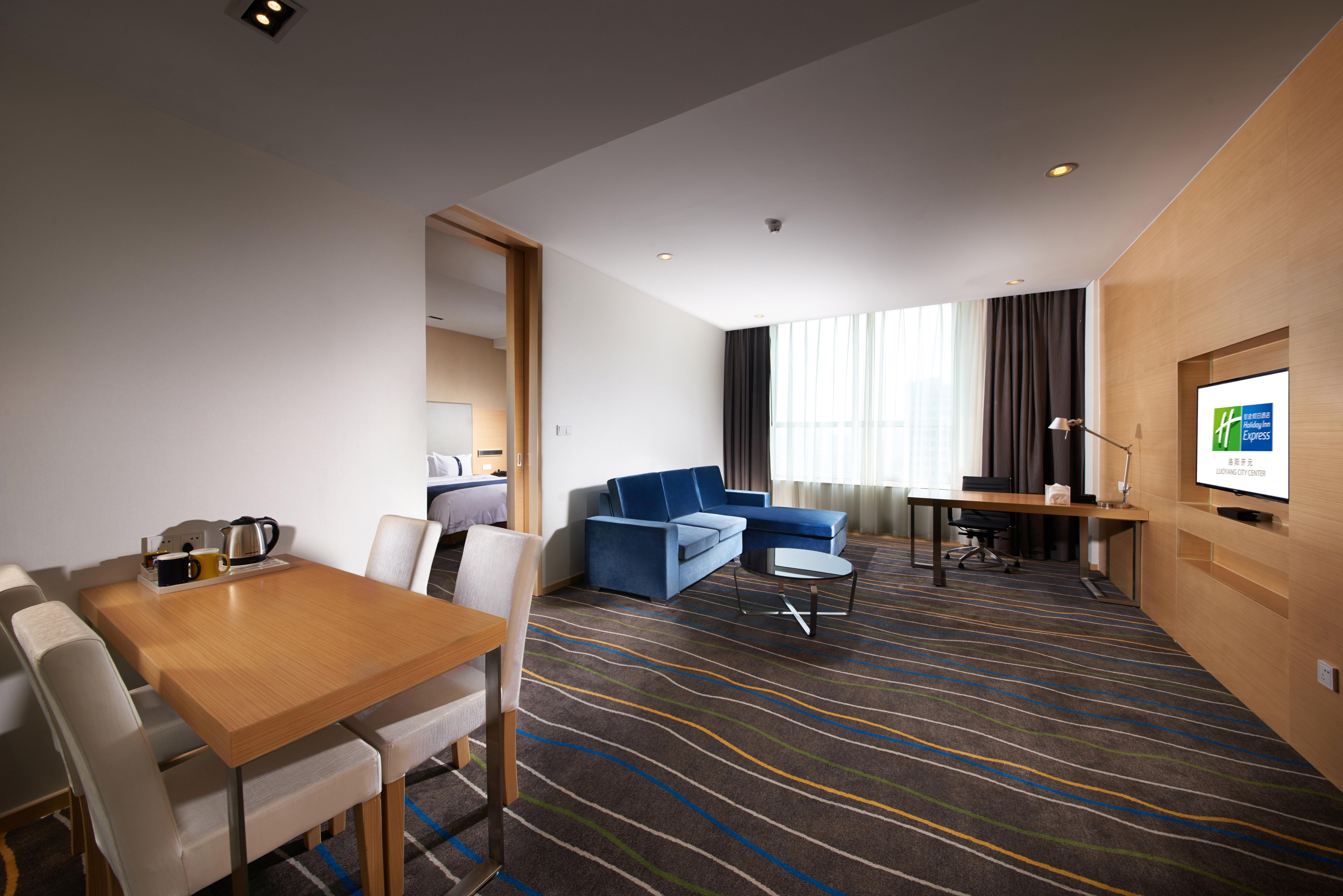 Holiday Inn Express Luoyang City Center By Ihg Eksteriør billede