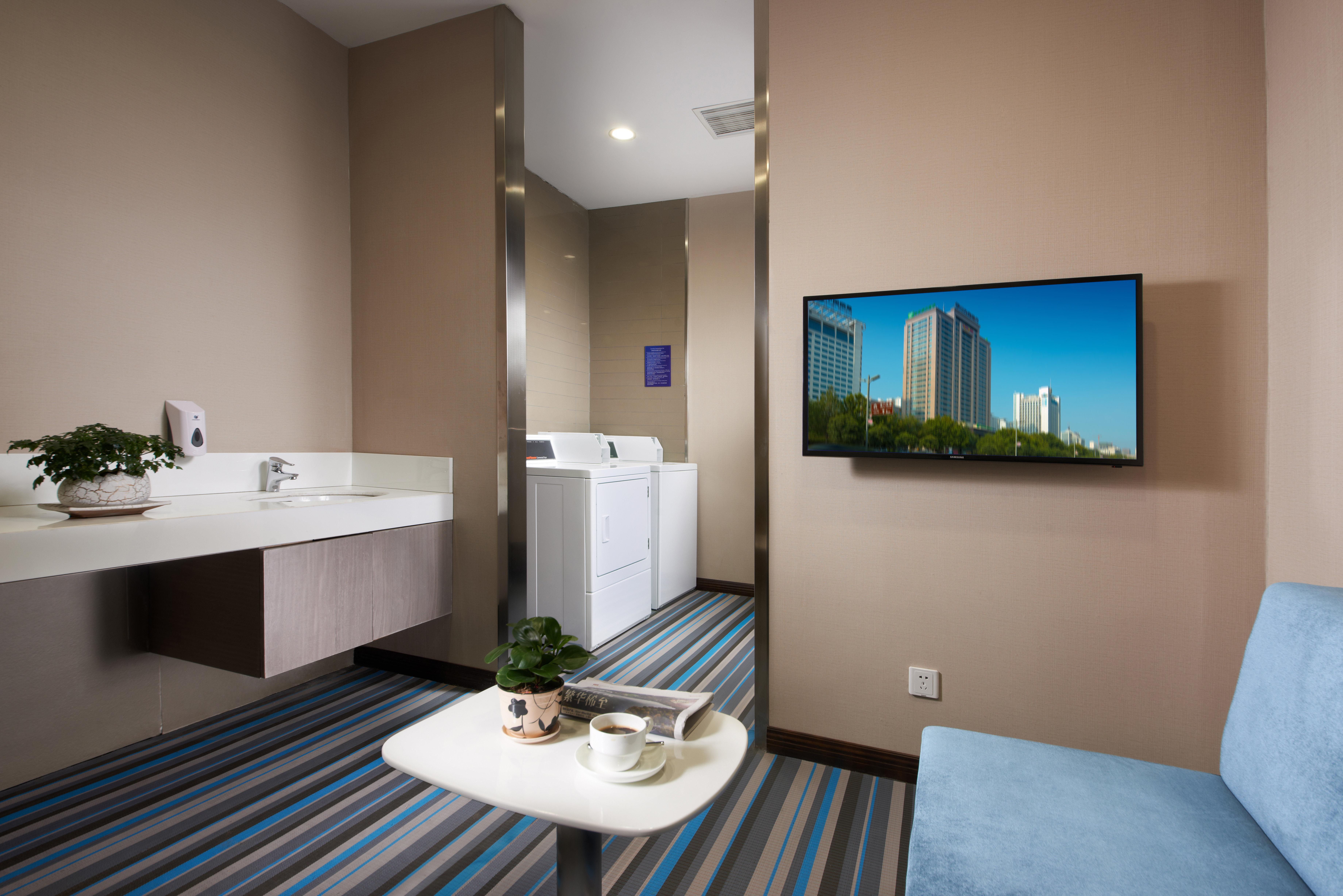 Holiday Inn Express Luoyang City Center By Ihg Eksteriør billede